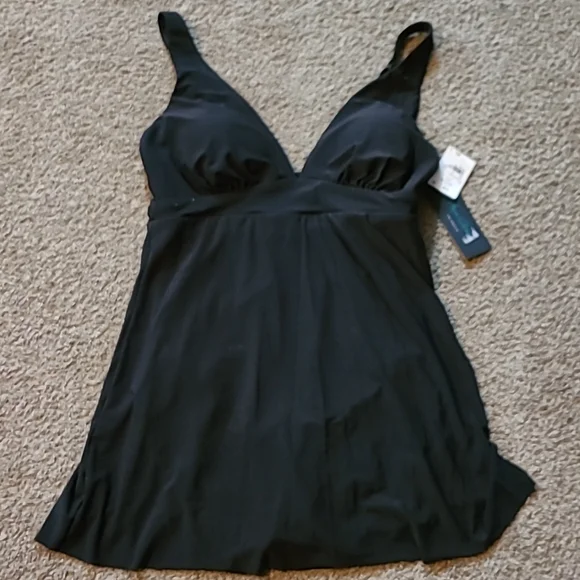 Bathing suit - Picture 1 of 2